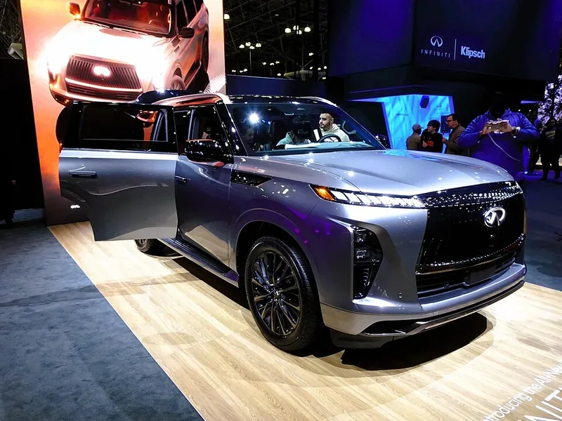 Infiniti QX80