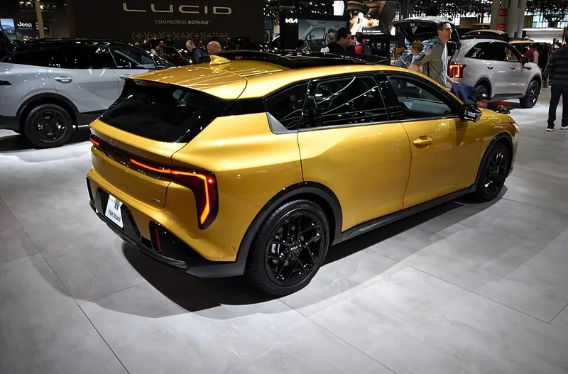 Kia K4